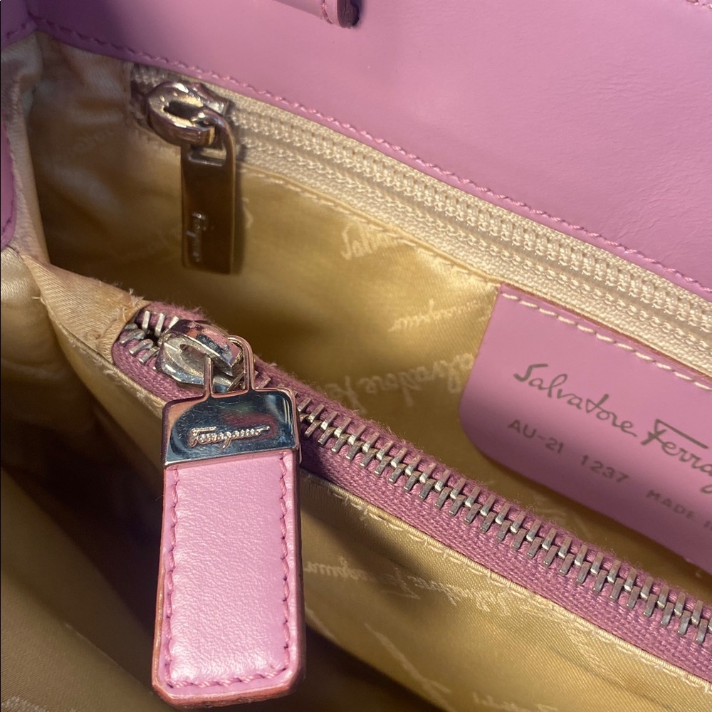 Salvatore Ferragamo Gancini Logo Lavender Leather Tote - Picture 11 of 13